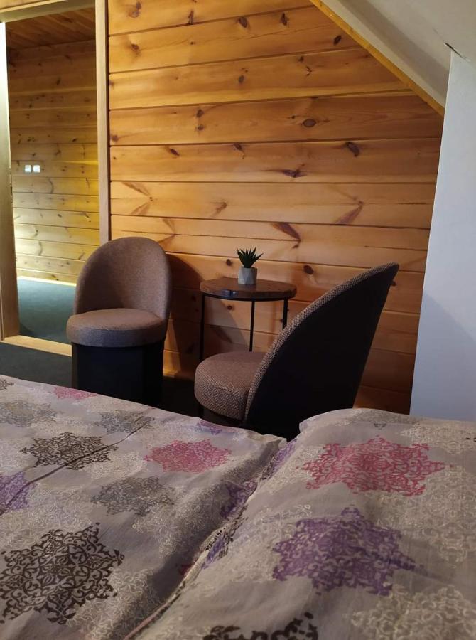 Chata Pod Dubem Plavy Buitenkant foto